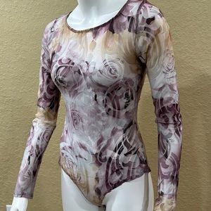 SOLD OUT: Windsor sheer bodysuit with beautiful design size M